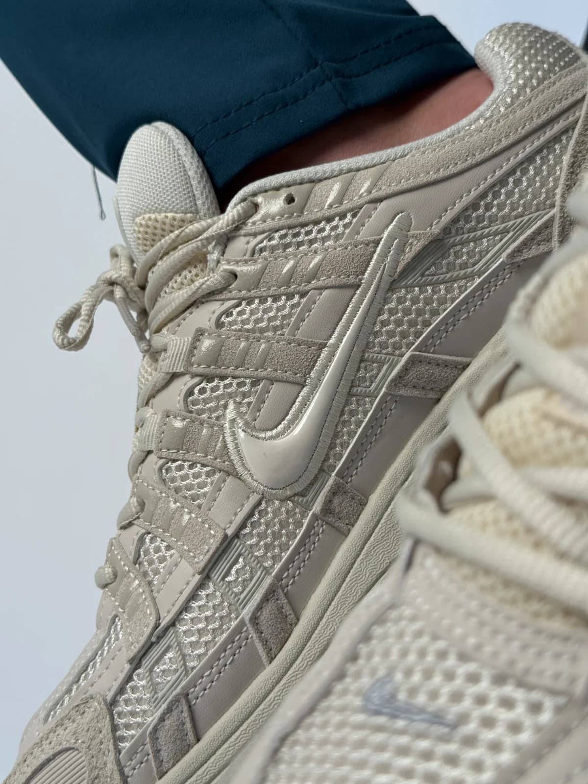 NIKE P-6000