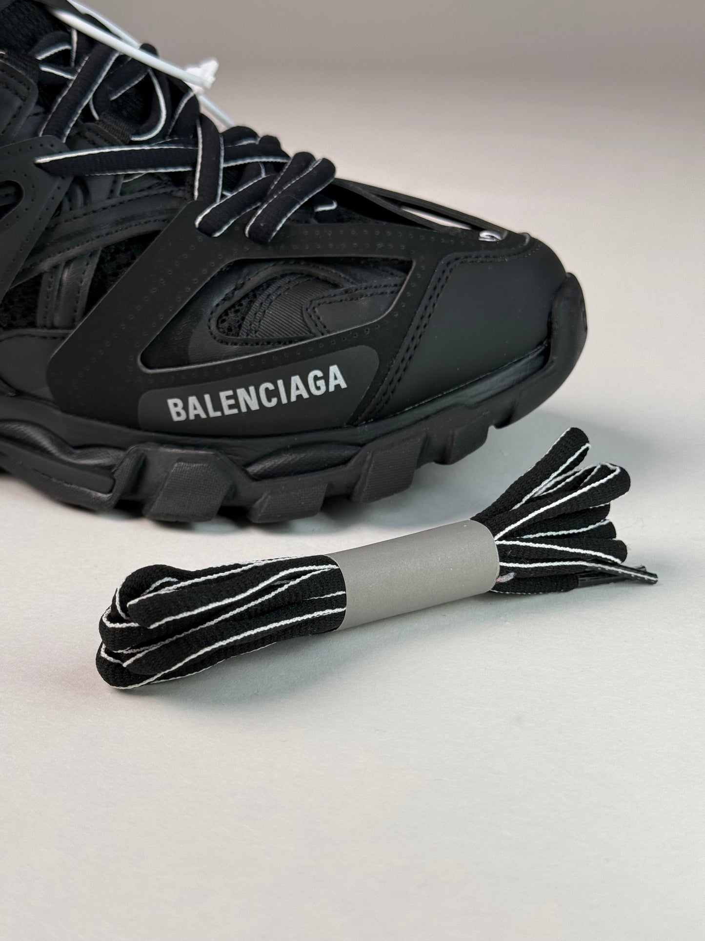 BALENCIAGA TRACK