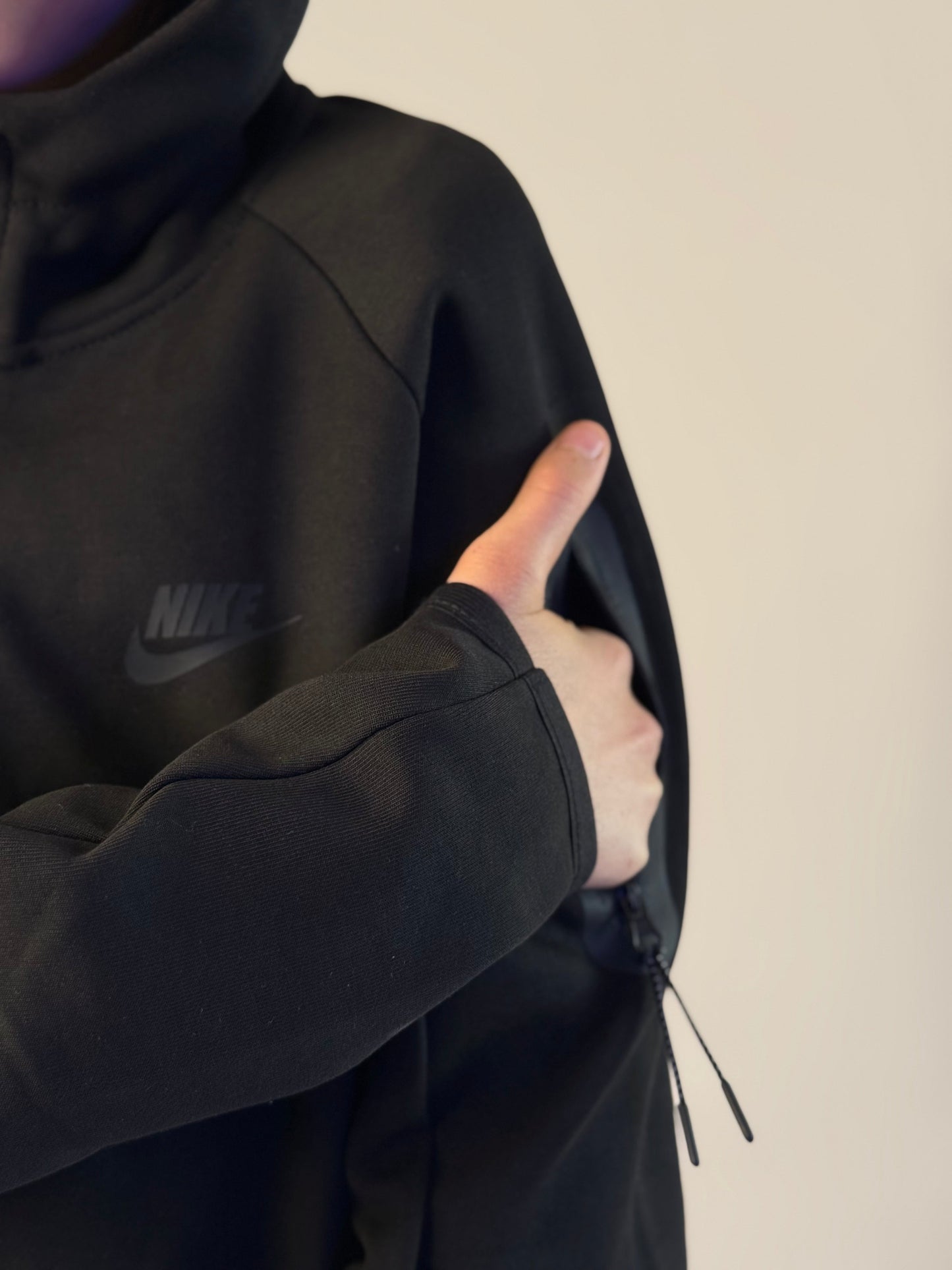 NEW NIKE TECH  KADDY